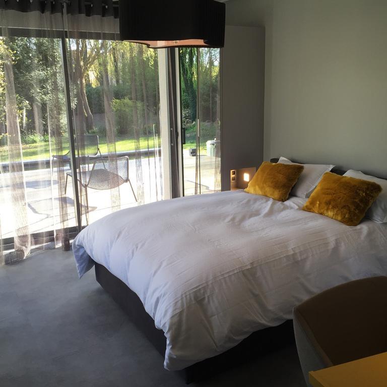 Le Domaine Des Loups Hotel Souchez ภายนอก รูปภาพ